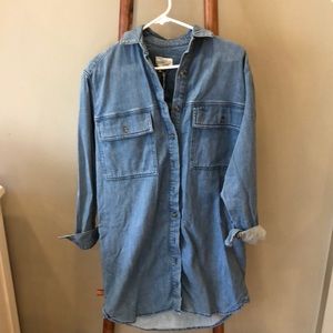 Universal Thread Chambray Shirt Dreas. Size XS
